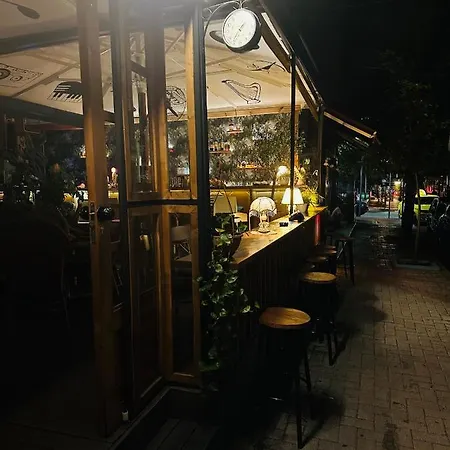Blloku 2&b Τίρανα